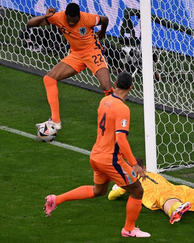 1720654406511076648.jpg GSJkeOzXcAAeZus.jpg